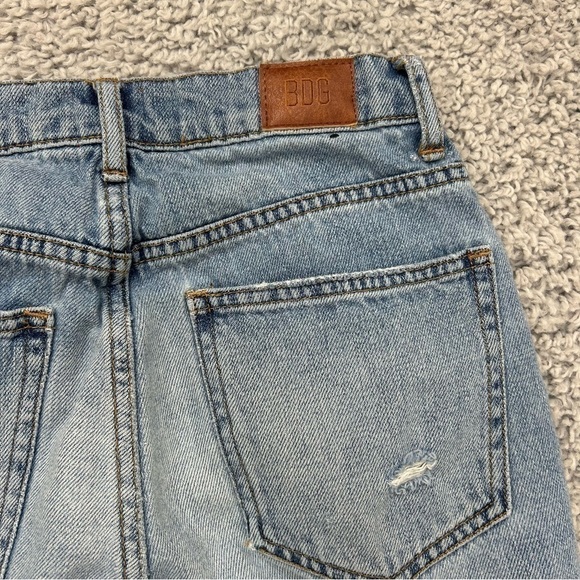 BDG Jeans Womens 25 Slim Straight High Rise Distressed Holes Raw Hem Fray Light - Picture 4 of 5